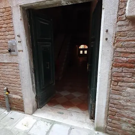 Wellvenice Fenice Apartman *